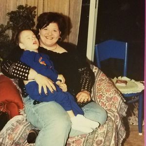 Meet your Posher, Crystal